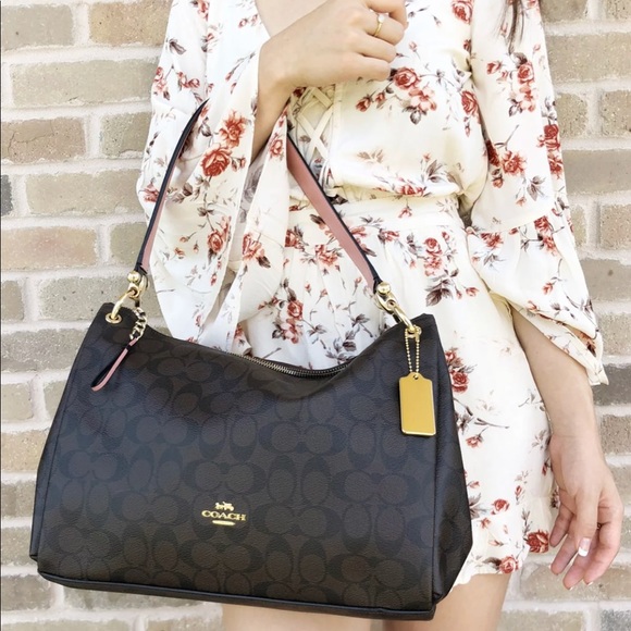 Gaby’sBags👜💕-🌸Coach Tote🌸 - Picture 2 of 7